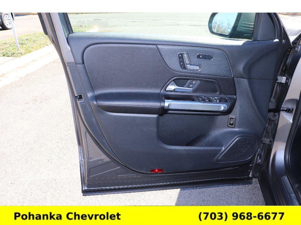 Used 2023 Mercedes-Benz GLB 250 4MATIC image 22