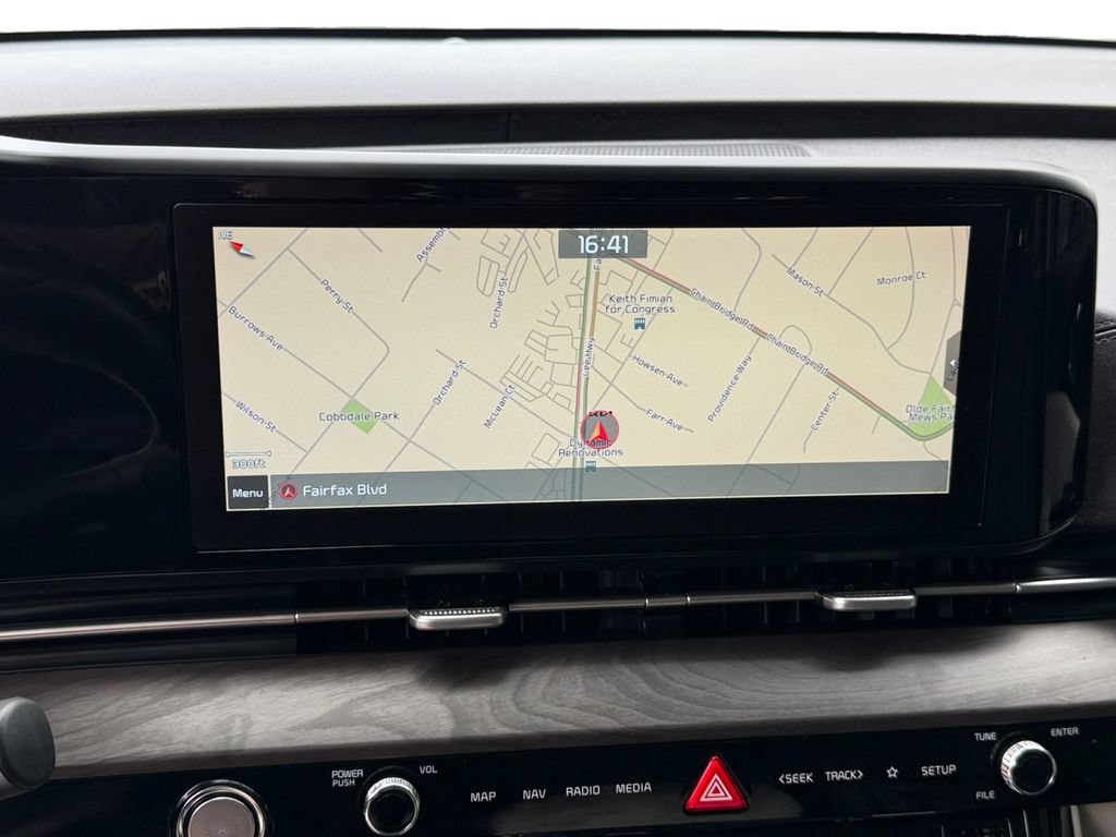 Certified 2022 Kia Carnival SX FWD image 21