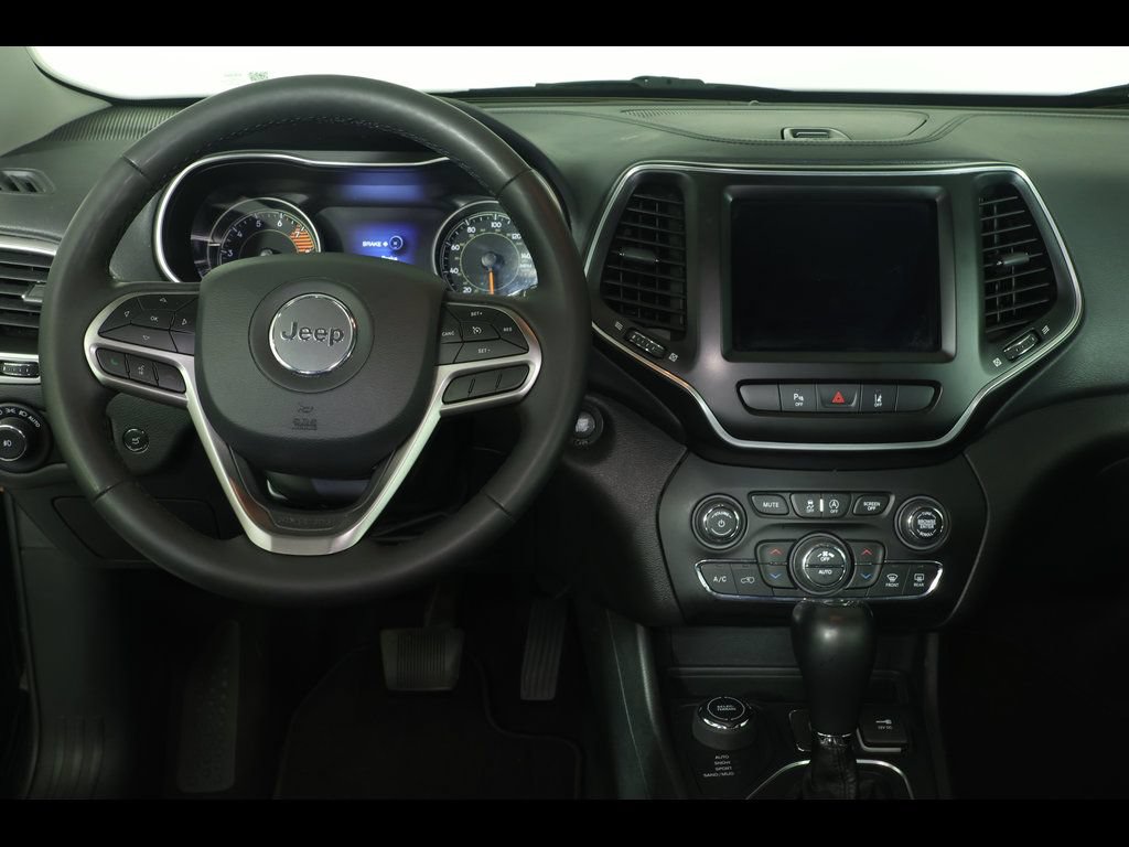 Used 2022 Jeep Cherokee Latitude Lux AWD/4WD image 16