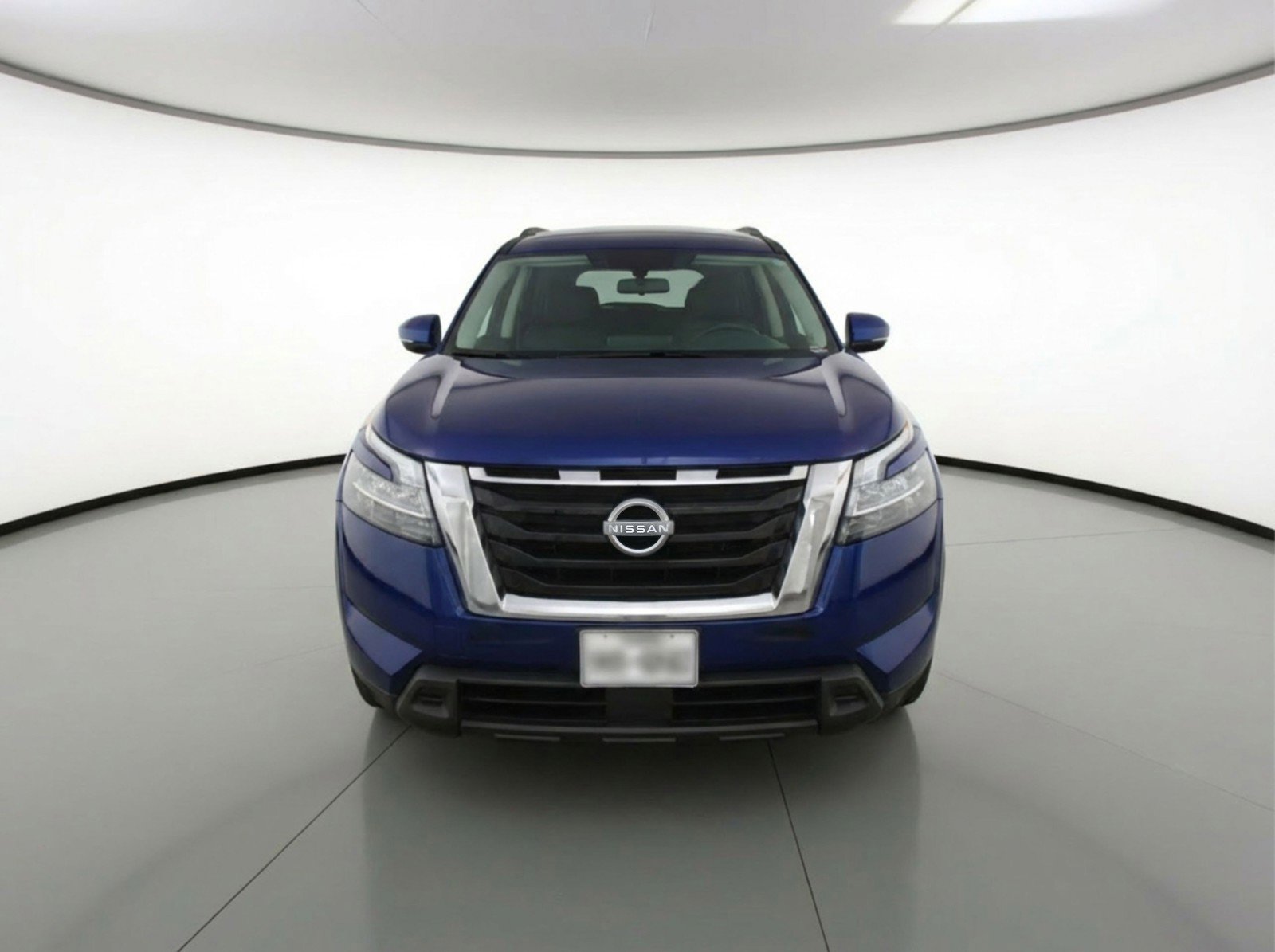 Used 2025 Nissan Pathfinder SV image 2