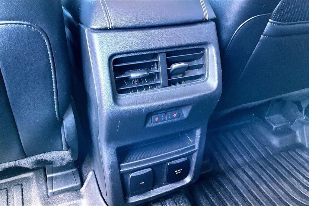 Used 2019 Ford Edge Titanium w/ Equipment Group 301A image 33