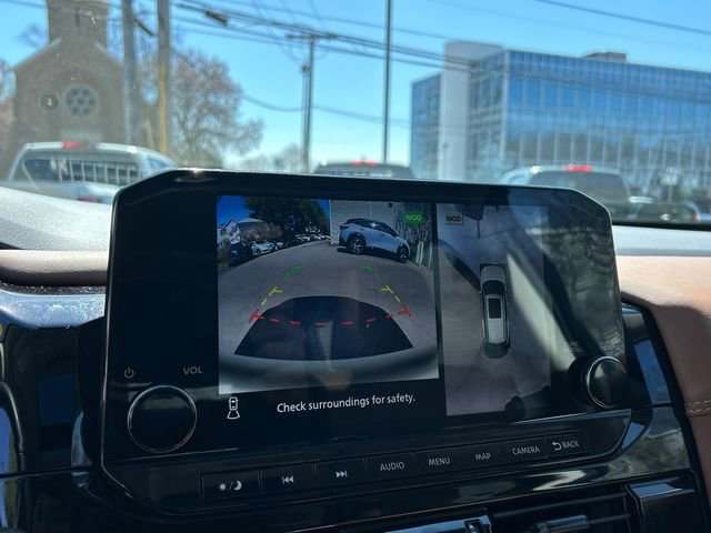 Certified 2025 Nissan Pathfinder Platinum image 17