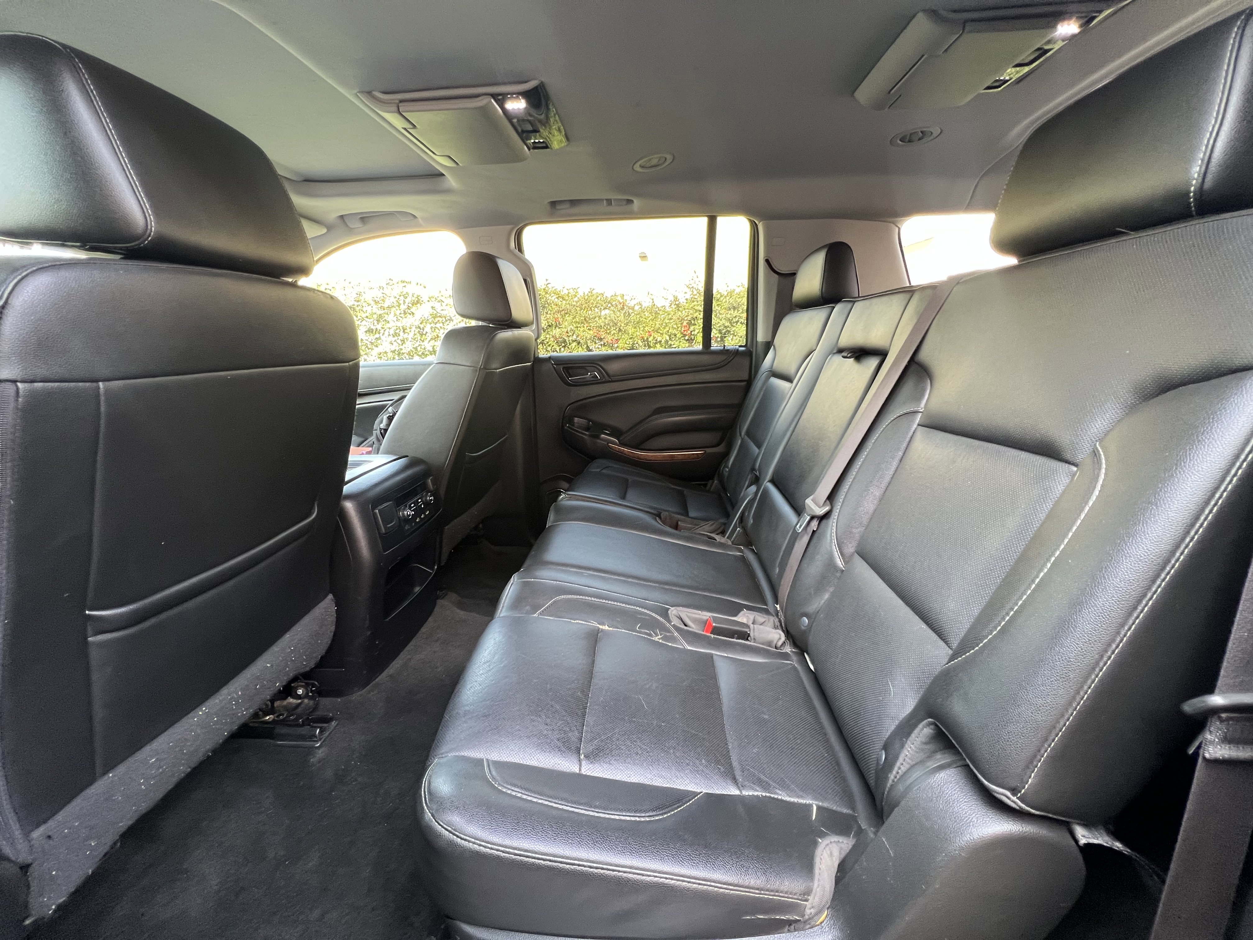 Used 2017 Chevrolet Suburban Premier image 29