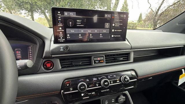 New 2026 Honda Pilot Sport image 25