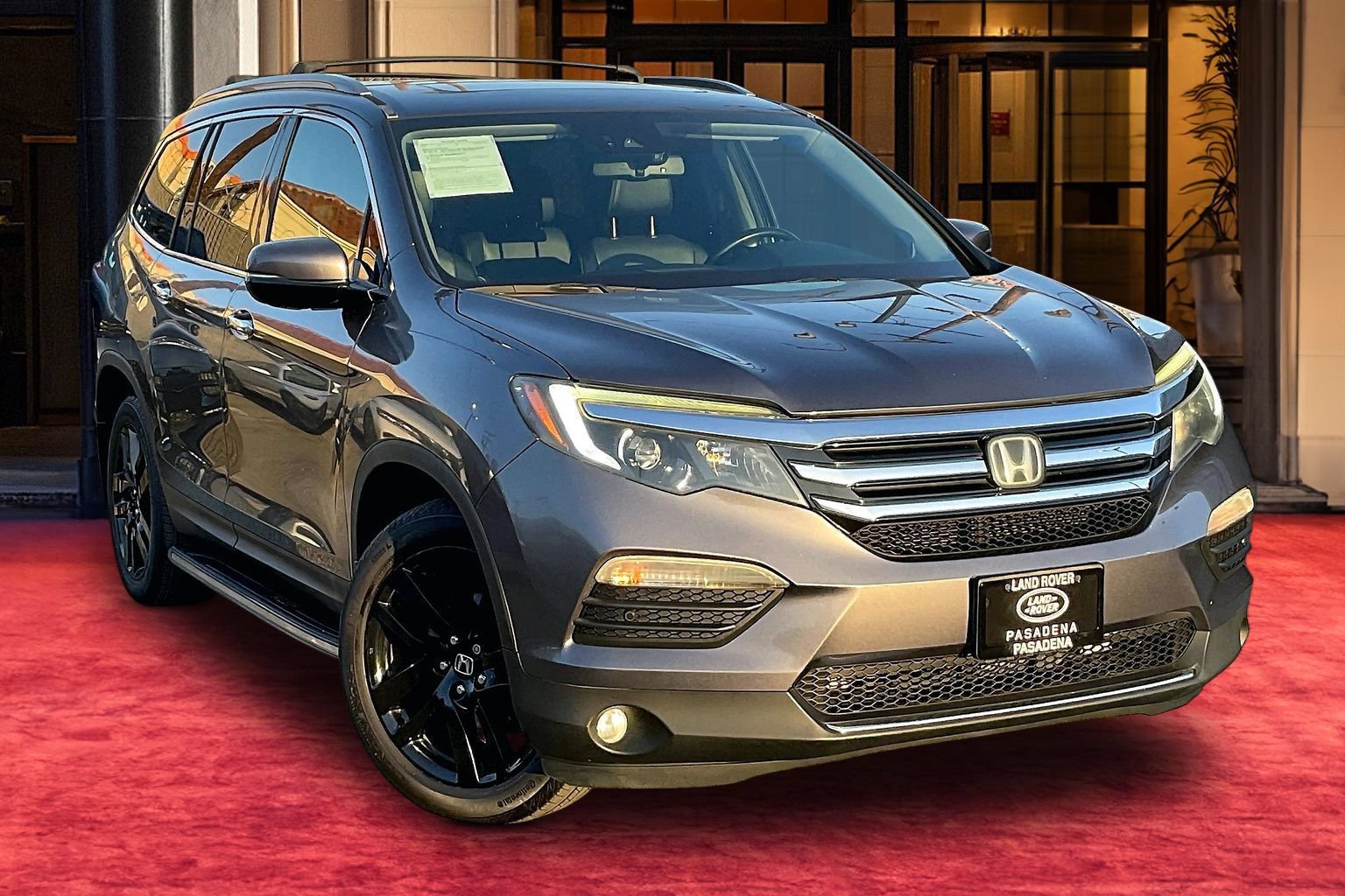 Used 2016 Honda Pilot Elite image 2