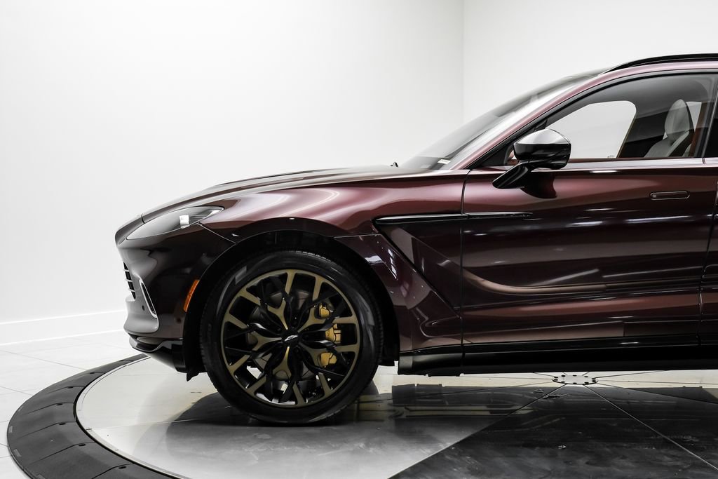Used 2022 Aston Martin DBX AWD/4WD image 18