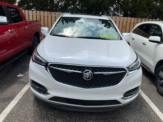 Used 2018 Buick Enclave Avenir w/ Avenir Technology Package FWD image 2
