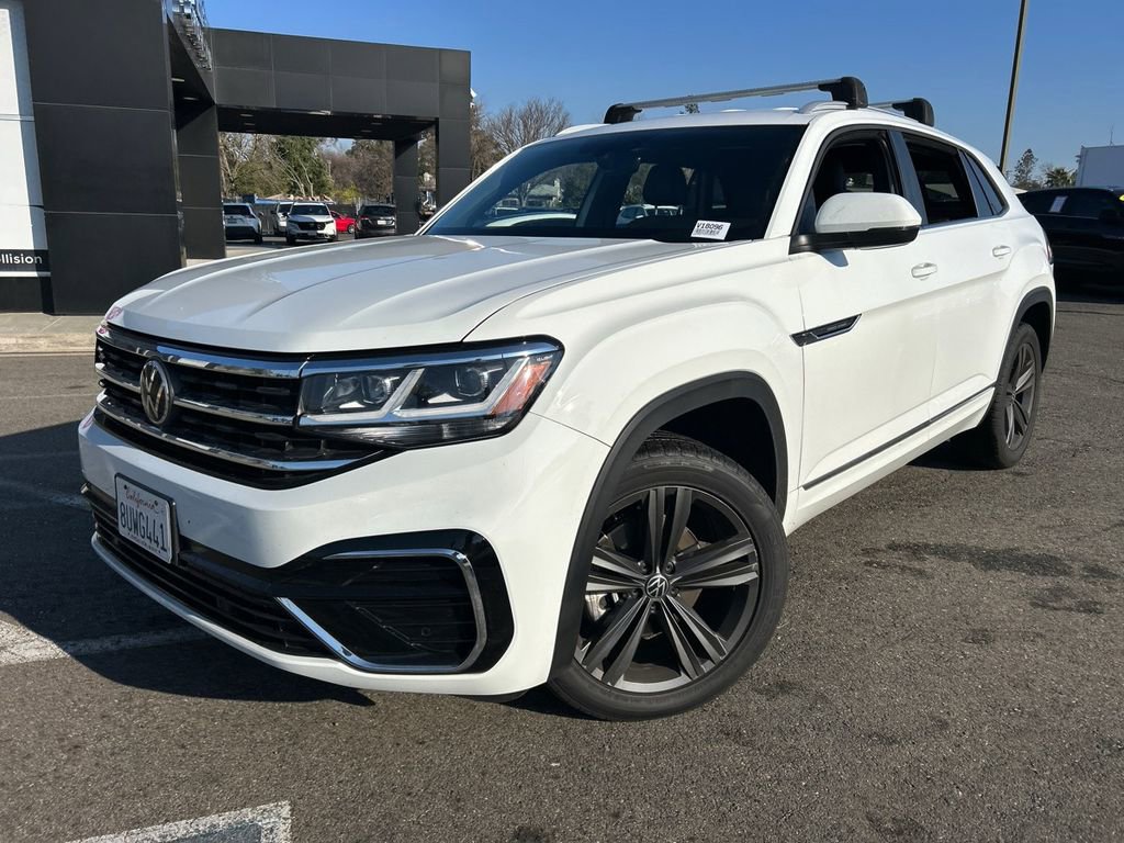 Used 2021 Volkswagen Atlas Cross Sport SE w/ V6 Towing Package image 3