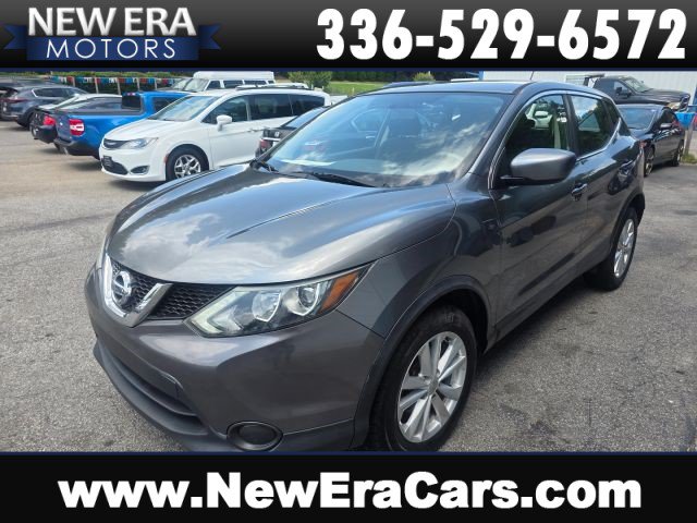 Used 2017 Nissan Rogue Sport S w/ S Appearance Package AWD/4WD image 1