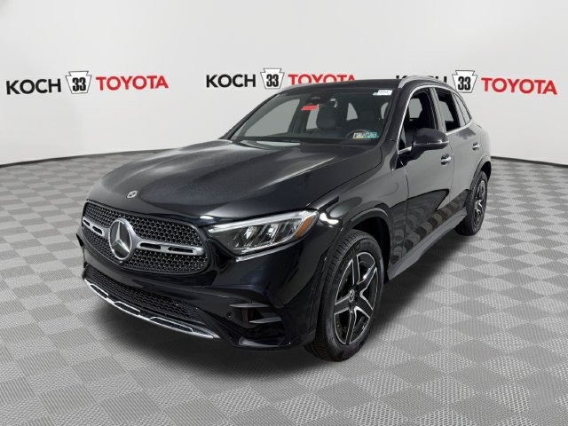 Used 2025 Mercedes-Benz GLC 300 4MATIC image 3
