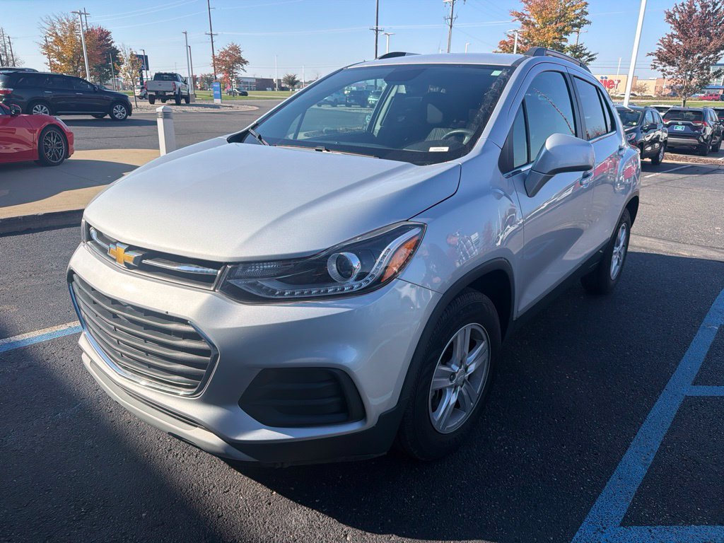 Used 2017 Chevrolet Trax LT FWD image 3