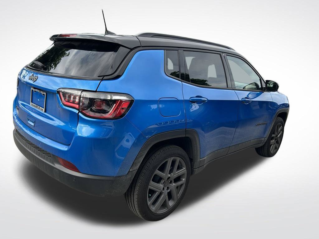 Certified 2025 Jeep Compass Limited w/ Sun & Sound Group AWD/4WD image 6