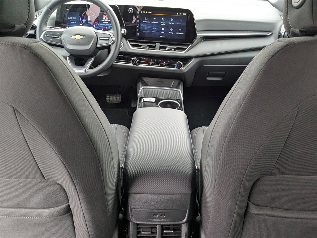 Used 2025 Chevrolet Equinox LT image 31