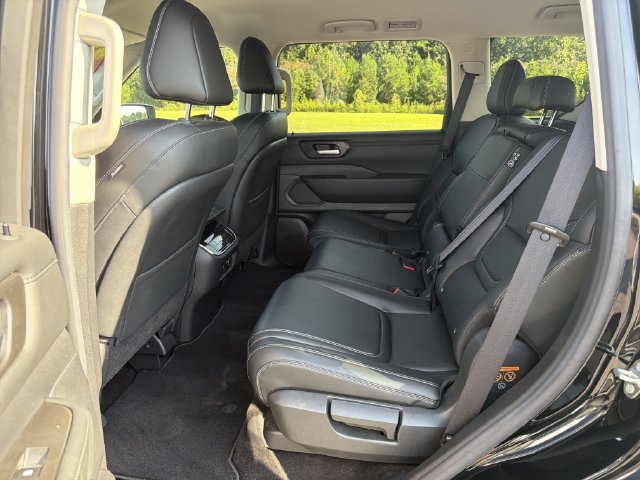 Certified 2025 Nissan Armada SV AWD/4WD image 23
