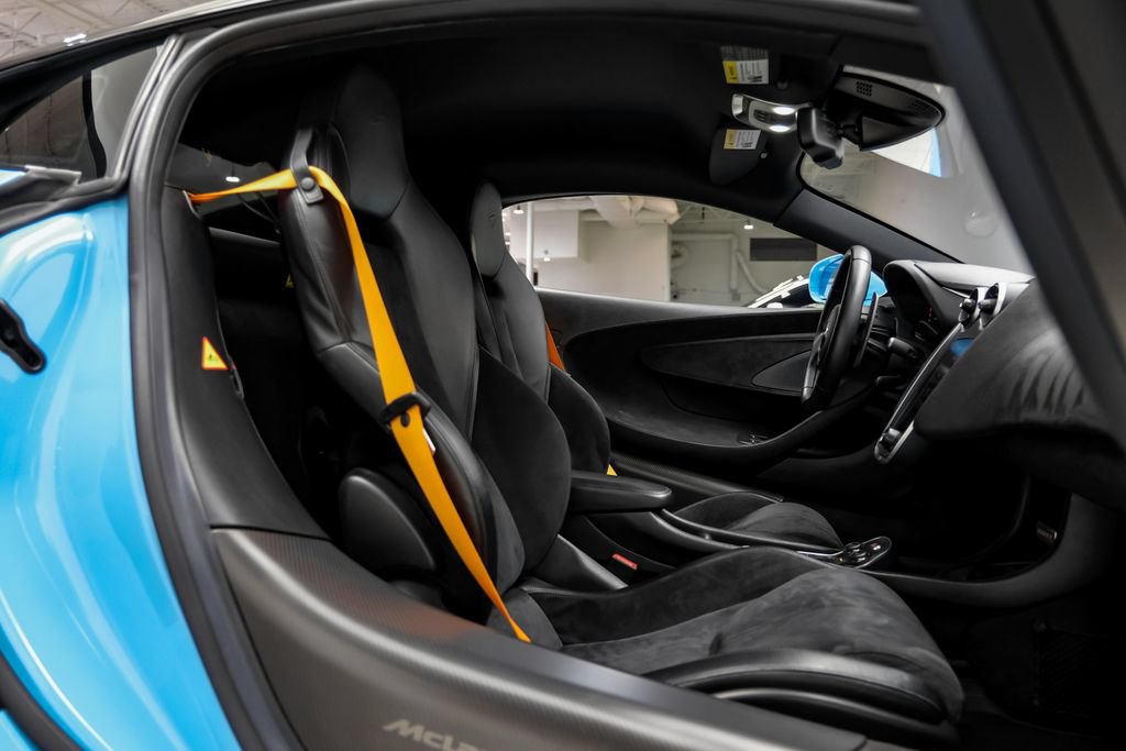 Used 2019 McLaren 600LT RWD image 31