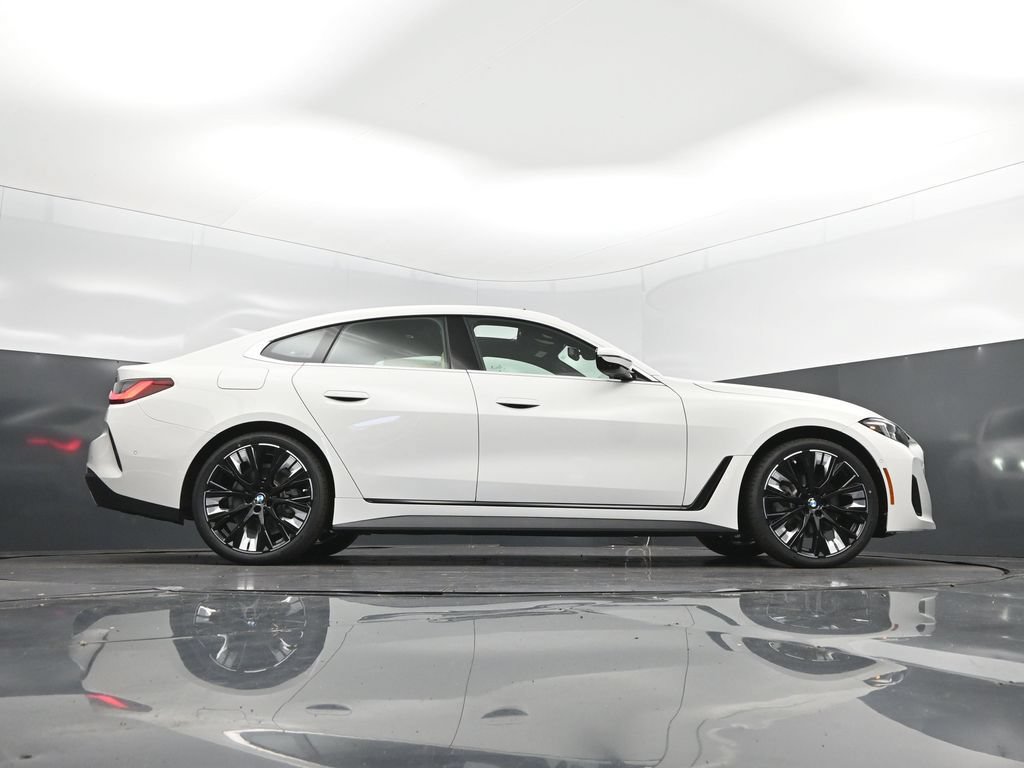 New 2026 BMW 430i w/ Premium Package RWD image 43