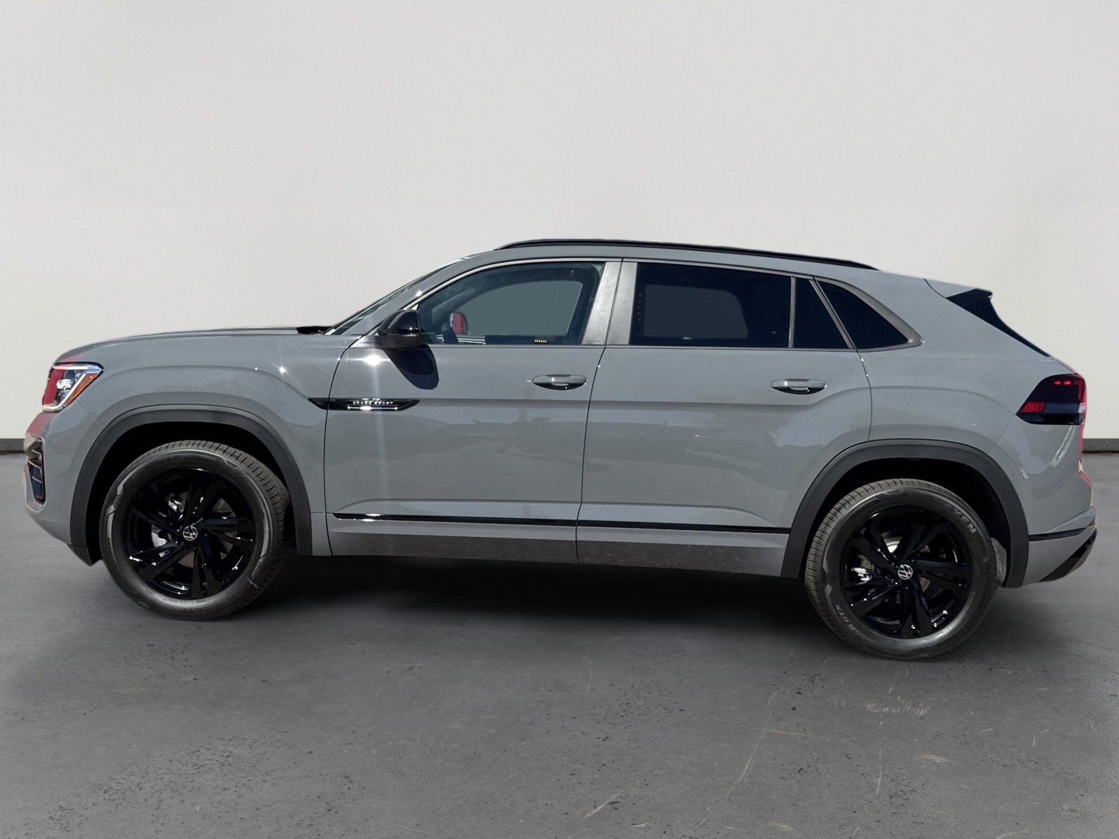 New 2026 Volkswagen Atlas Cross Sport SEL R-Line AWD/4WD image 3