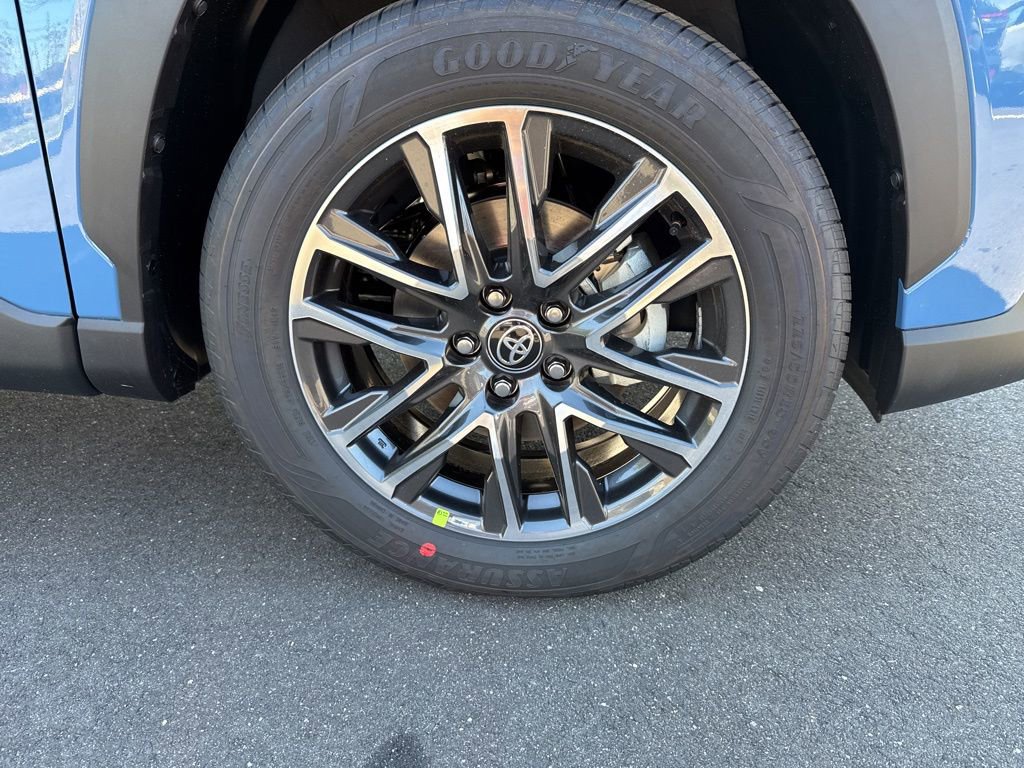 New 2026 Toyota Corolla Cross XLE image 8