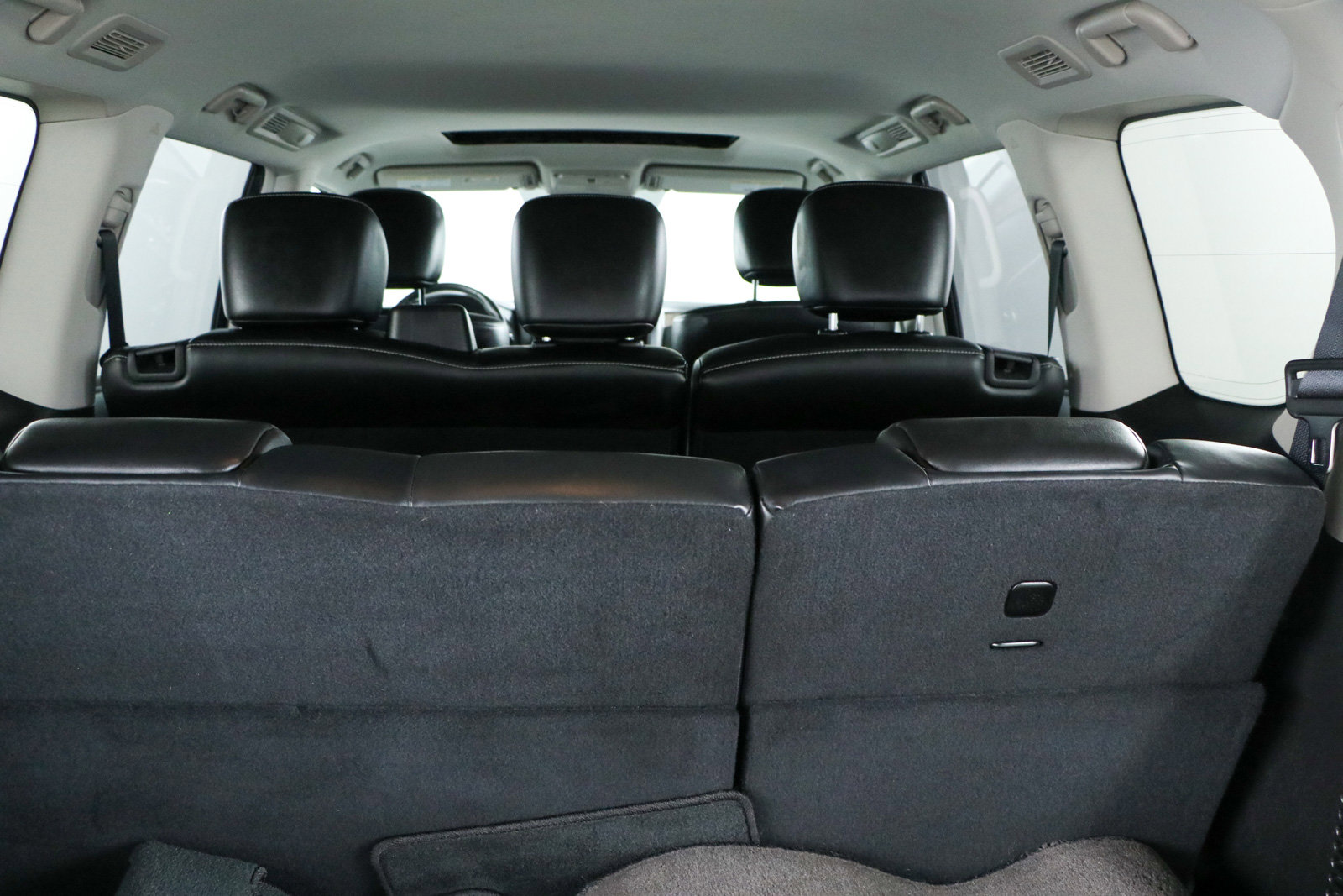 Used 2024 INFINITI QX80 Premium Select w/ All-Season Package image 37