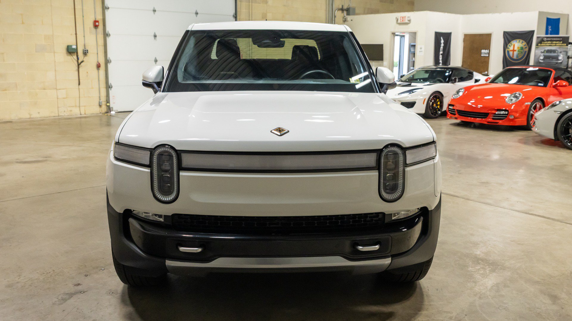 Used 2022 Rivian R1T Adventure AWD/4WD image 18