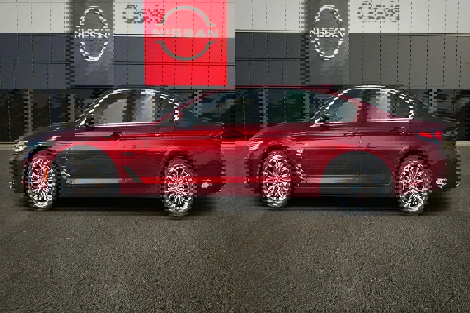 Used 2023 BMW 530e image 6