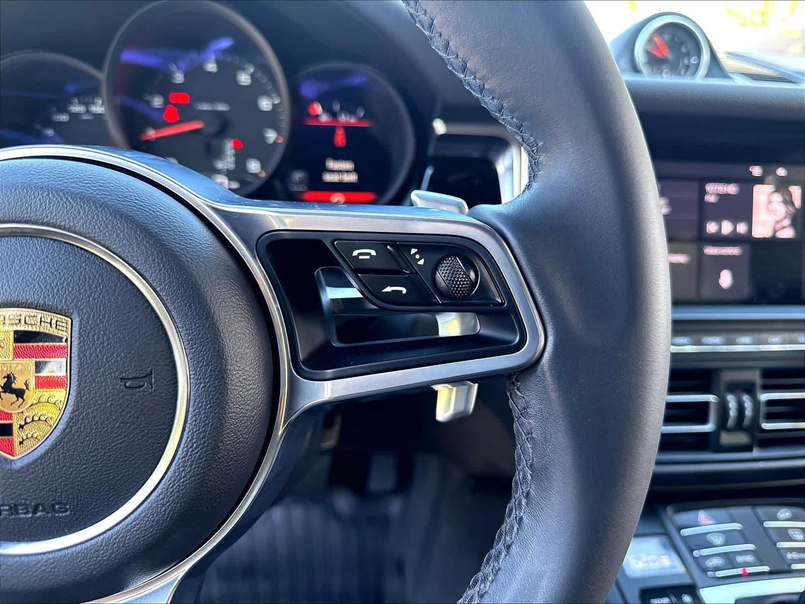 Used 2020 Porsche Macan AWD/4WD image 22