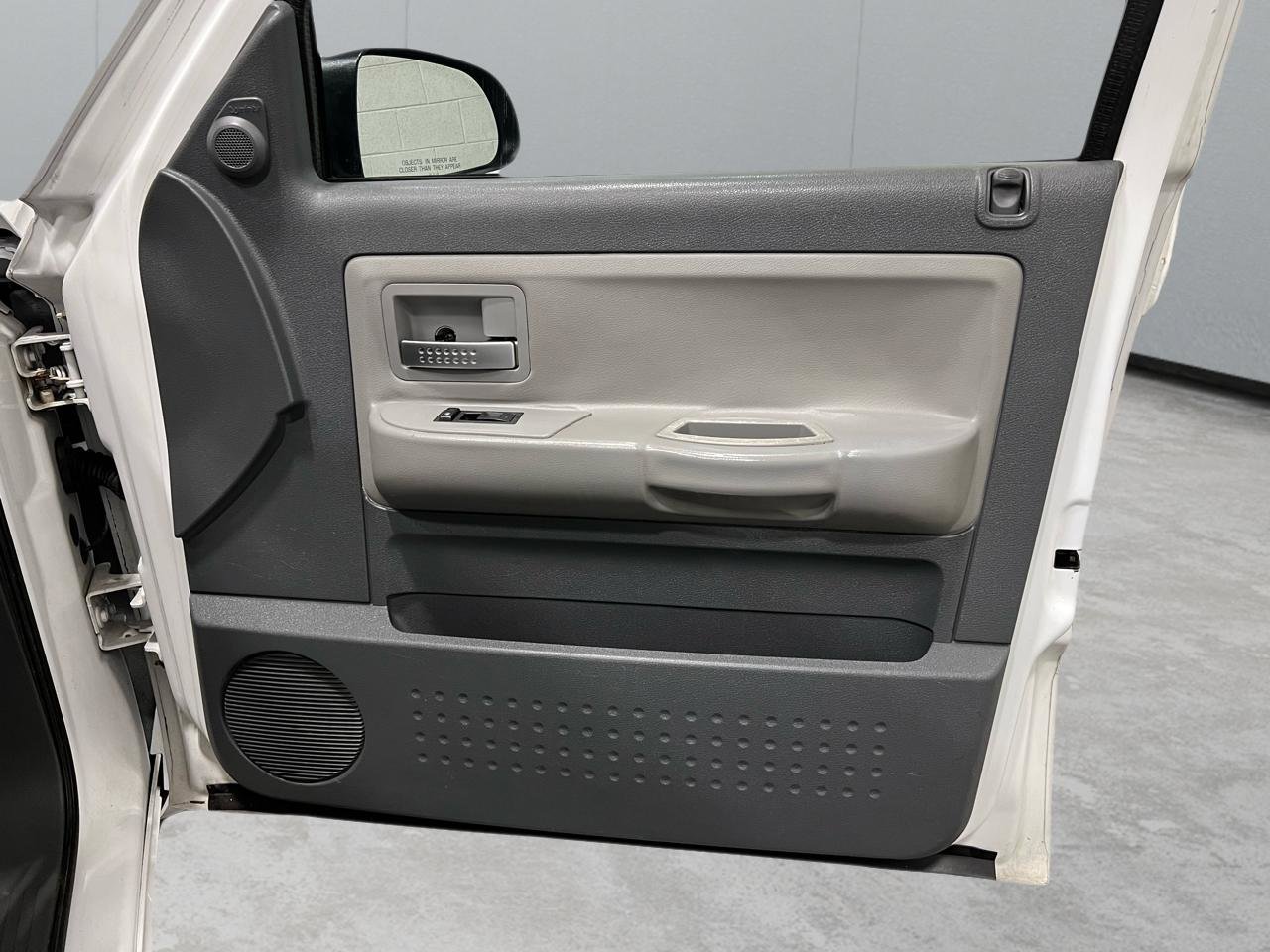 Used 2005 Dodge Dakota Laramie w/ Sport Appearance Group image 19