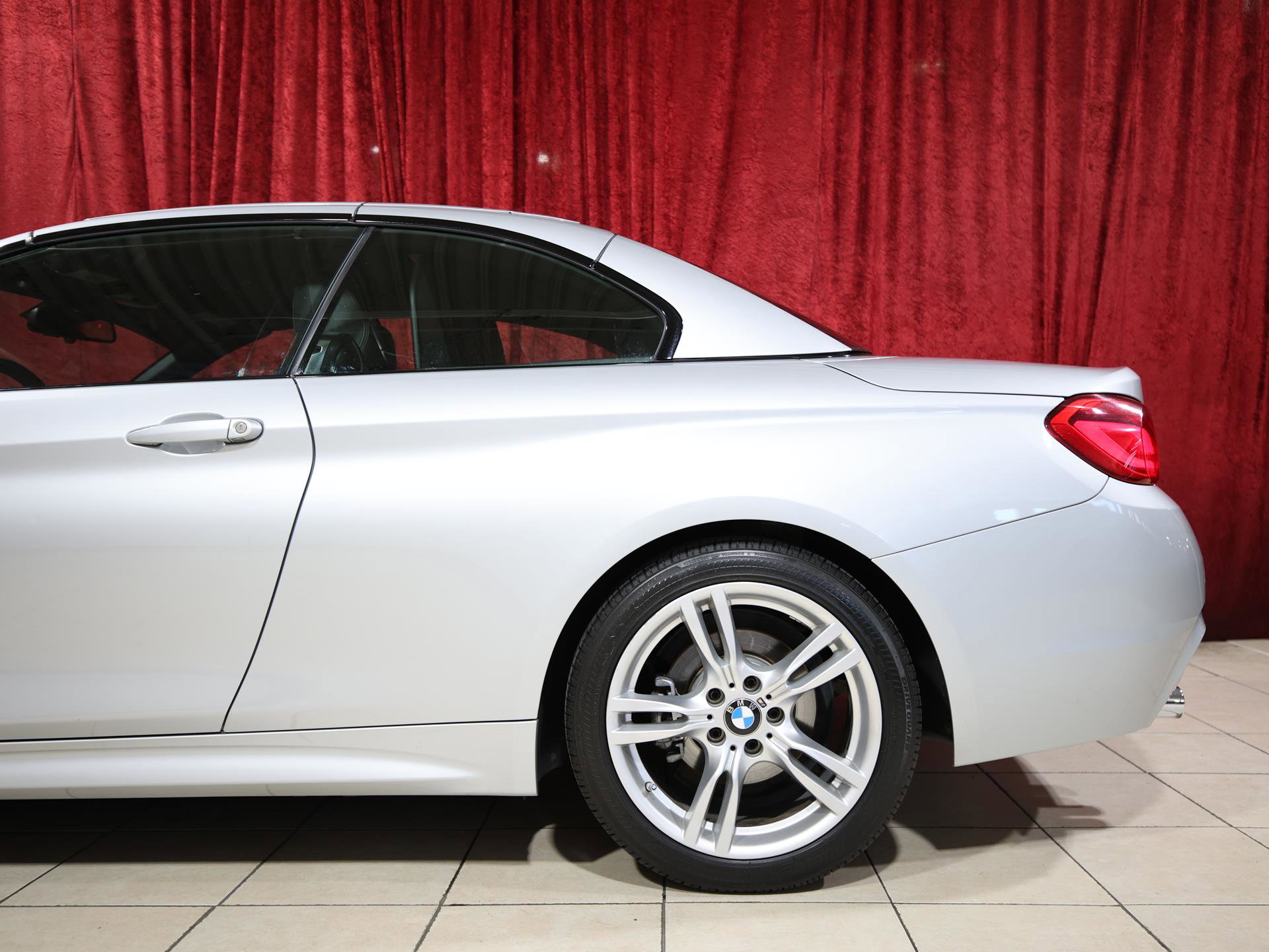 Used 2018 BMW 430i Convertible image 7