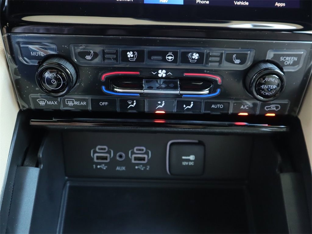 New 2023 Jeep Grand Cherokee L Limited w/ Luxury Tech Group II RWD image 14