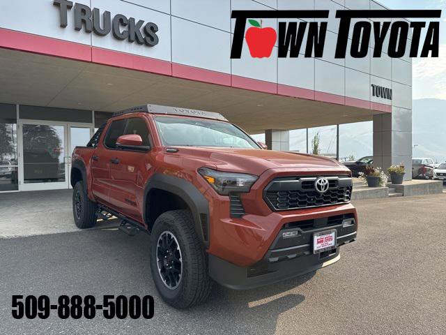 Certified 2025 Toyota Tacoma TRD Off-Road image 1