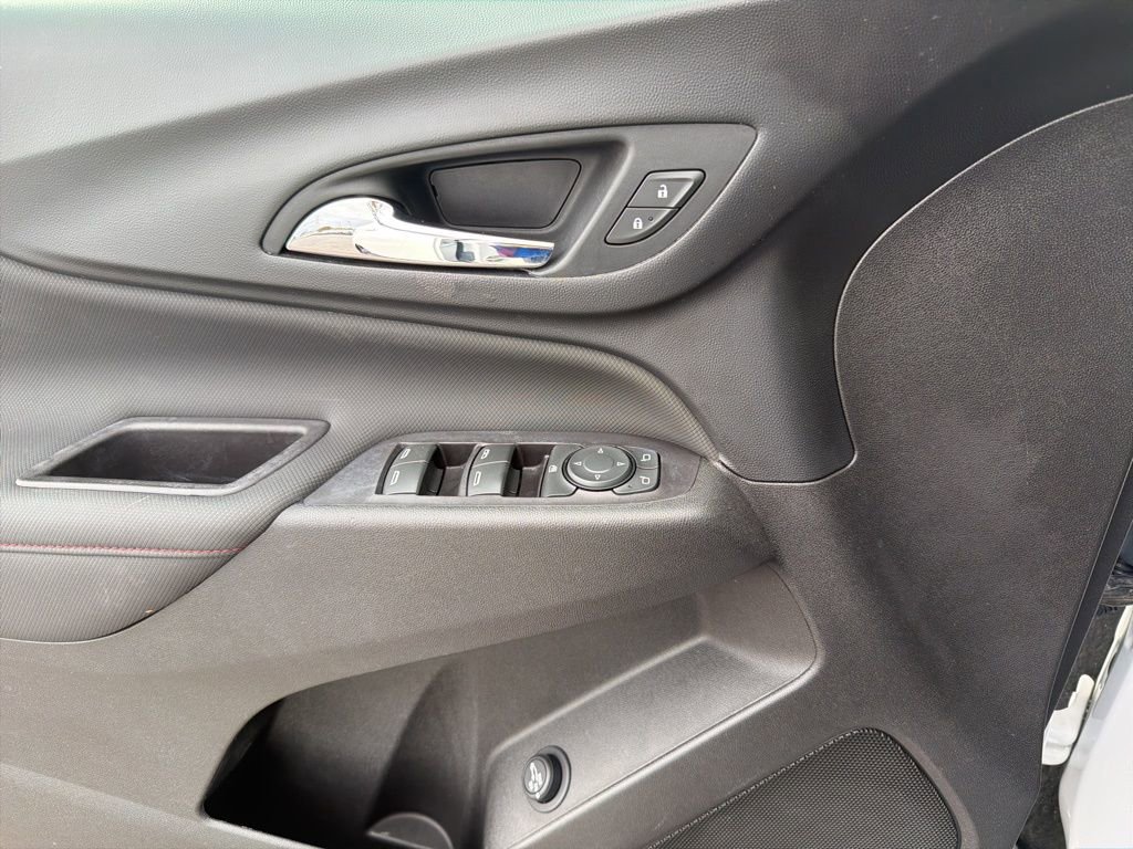 Used 2022 Chevrolet Equinox RS image 8