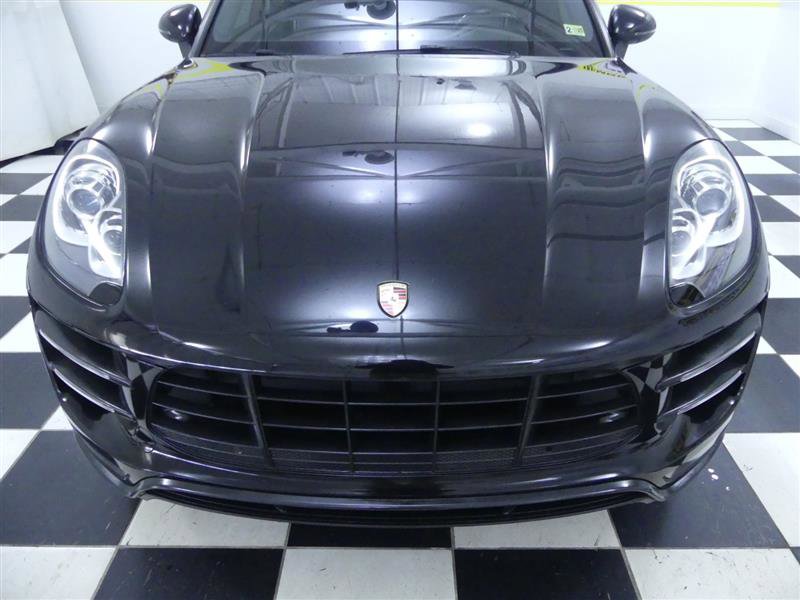 Used 2018 Porsche Macan Turbo image 34