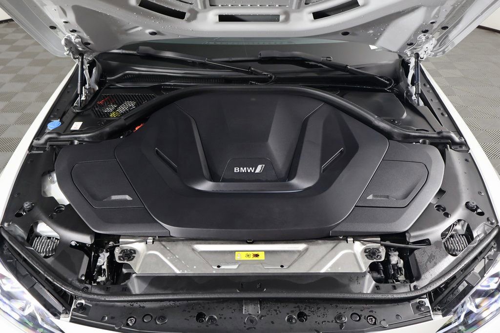 Used 2023 BMW i4 eDrive35 image 15