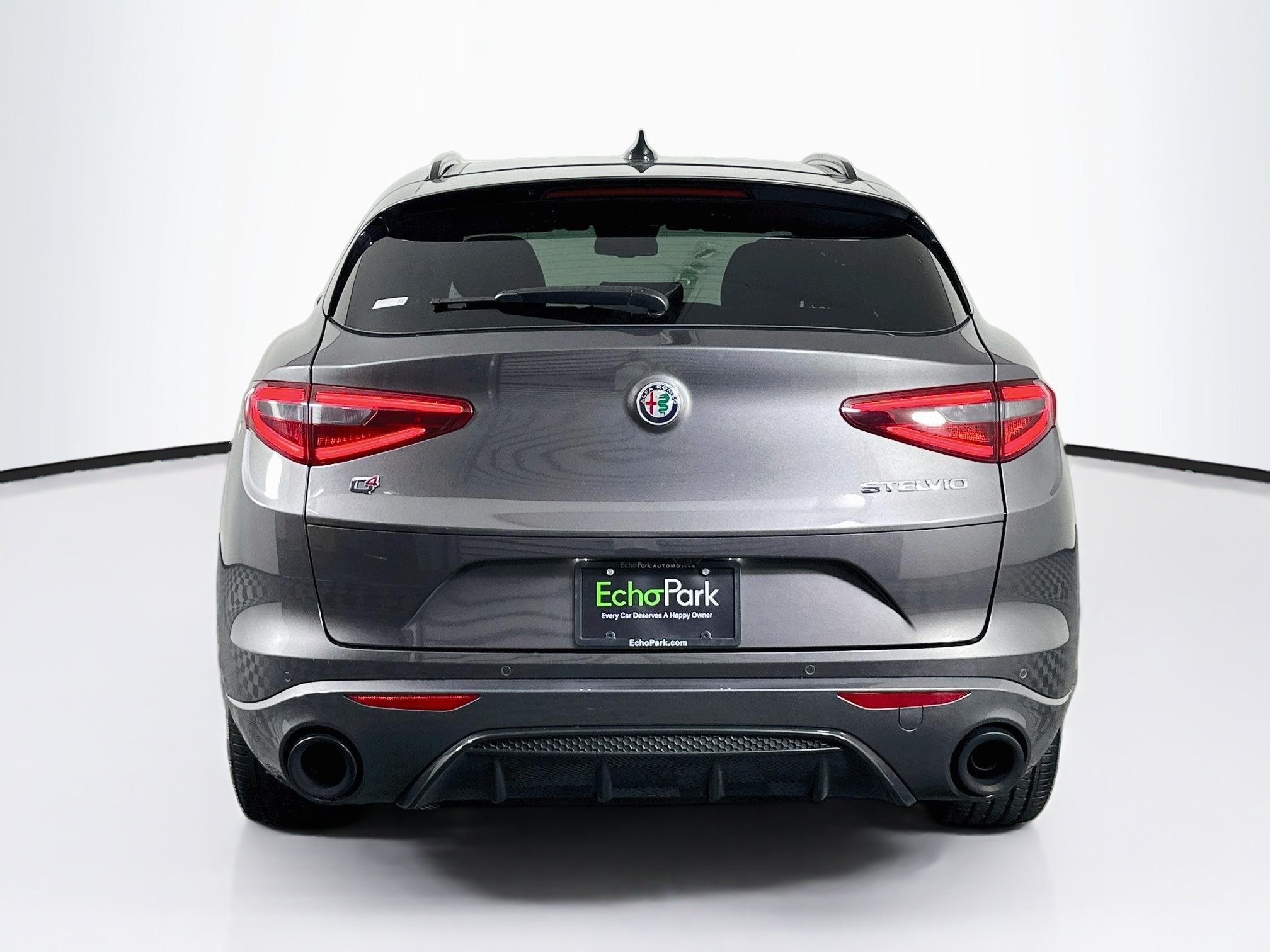 Used 2023 Alfa Romeo Stelvio Veloce AWD/4WD image 7
