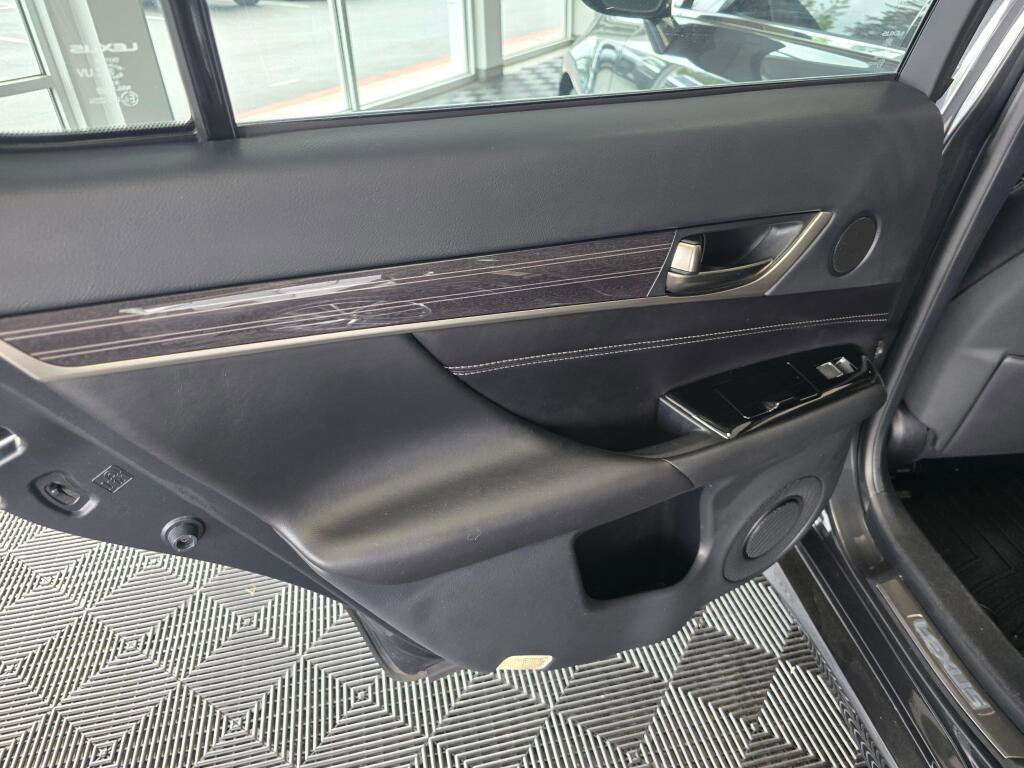 Used 2018 Lexus GS 350 AWD w/ Premium Package image 37