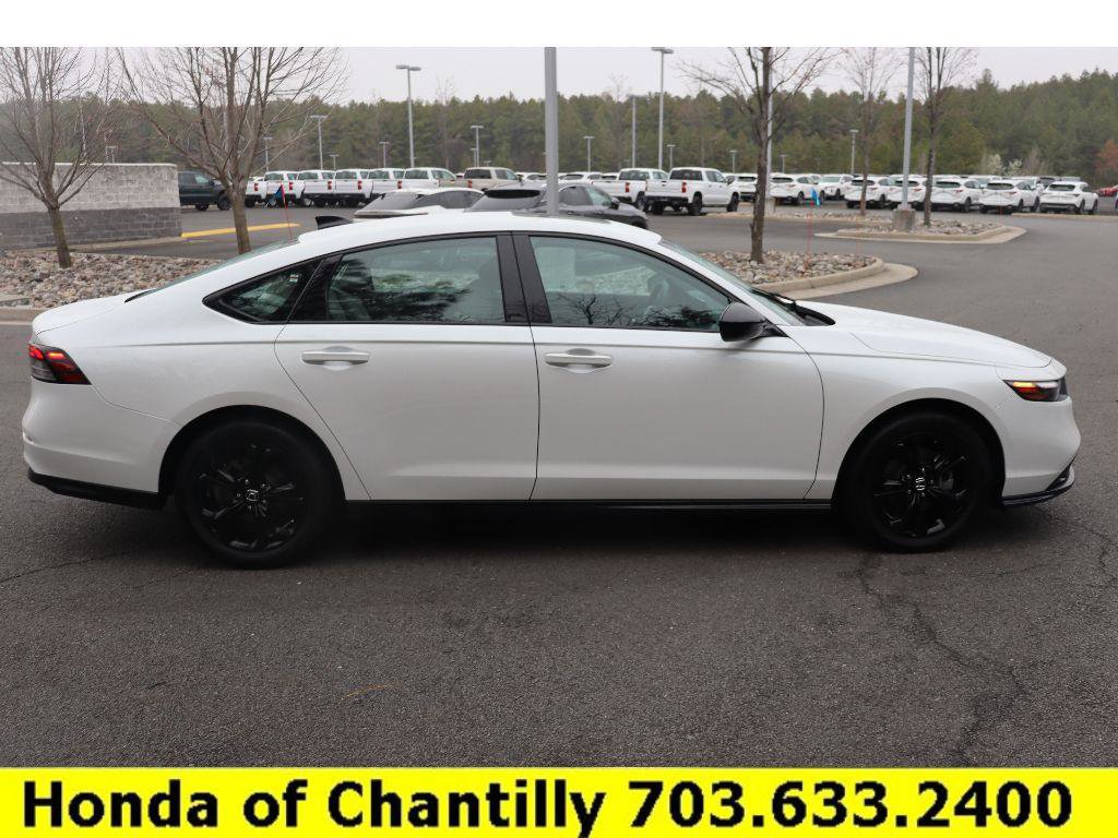 Used 2025 Honda Accord SE image 8