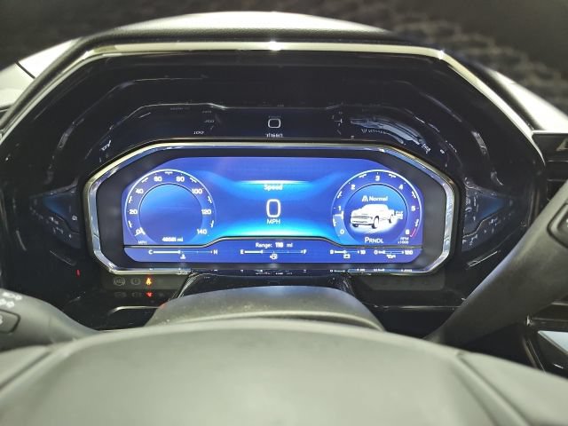 Used 2023 Chevrolet Silverado 1500 LT AWD/4WD image 23
