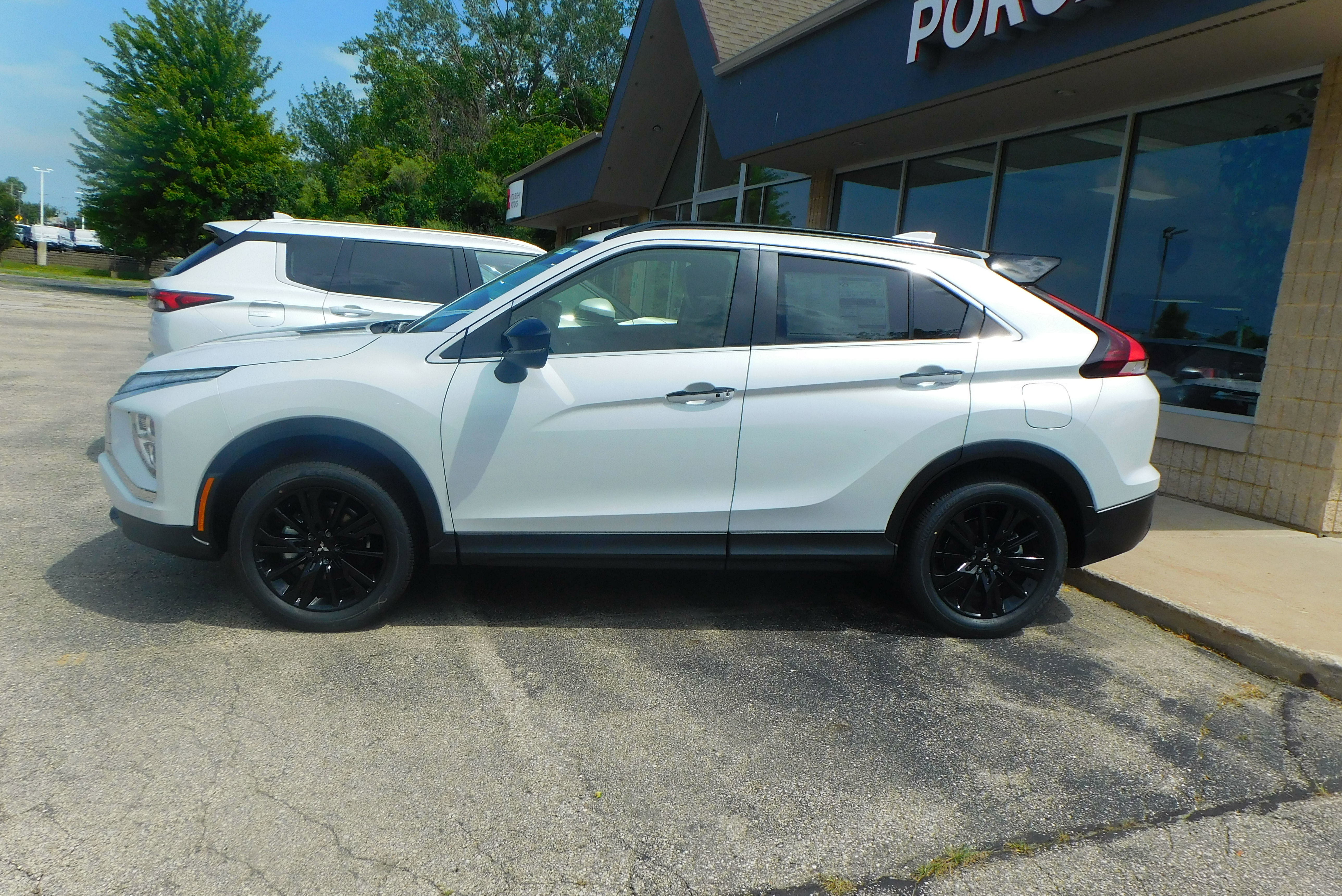 New 2025 Mitsubishi Eclipse Cross AWD image 2