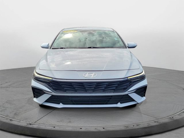 Used 2024 Hyundai Elantra SEL video 2