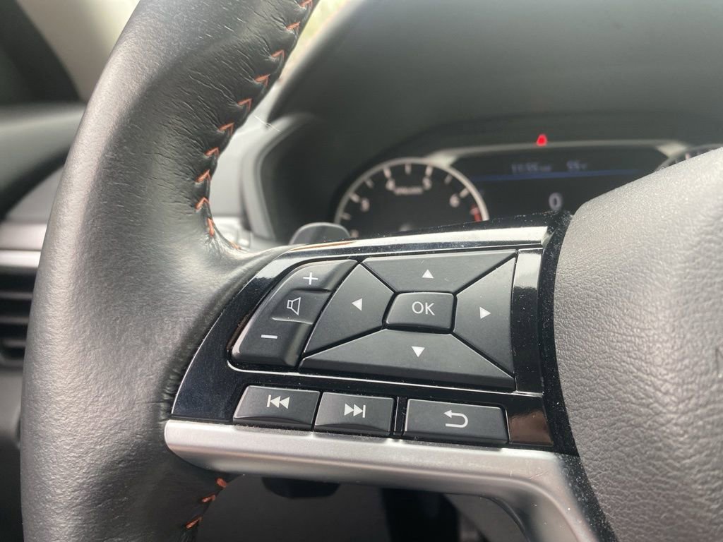 Used 2023 Nissan Altima 2.5 SR image 17