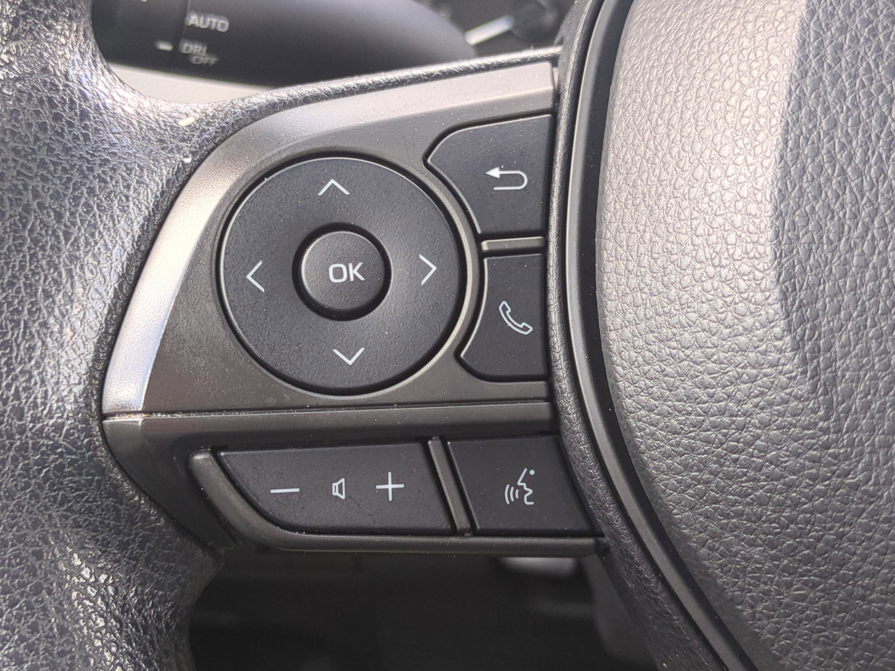 Used 2022 Toyota Corolla LE image 21