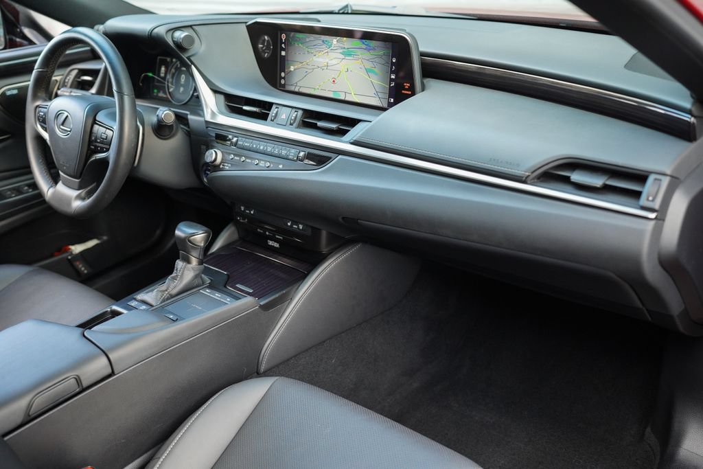 Used 2021 Lexus ES 300h w/ Premium Package FWD image 25