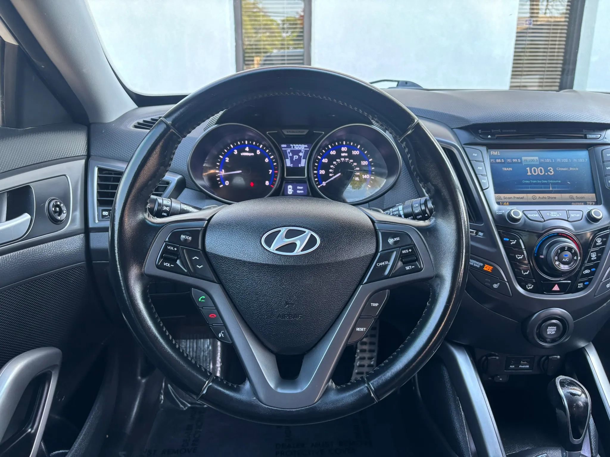 Used 2015 Hyundai Veloster Turbo FWD image 19