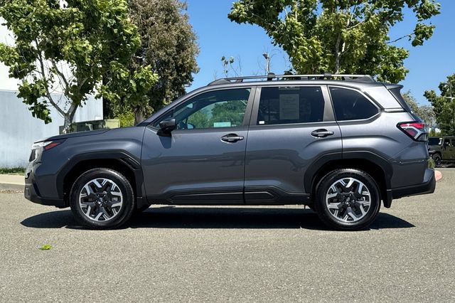 Used 2026 Subaru Forester Premium AWD/4WD image 7