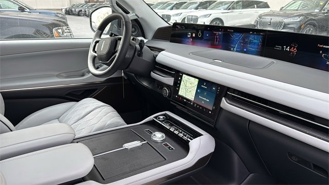 New 2026 Lincoln Navigator L Black Label image 8