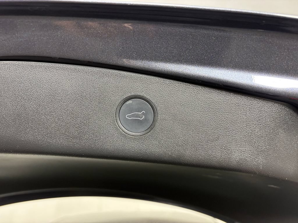 Used 2022 Tesla Model 3 Long Range AWD/4WD image 30