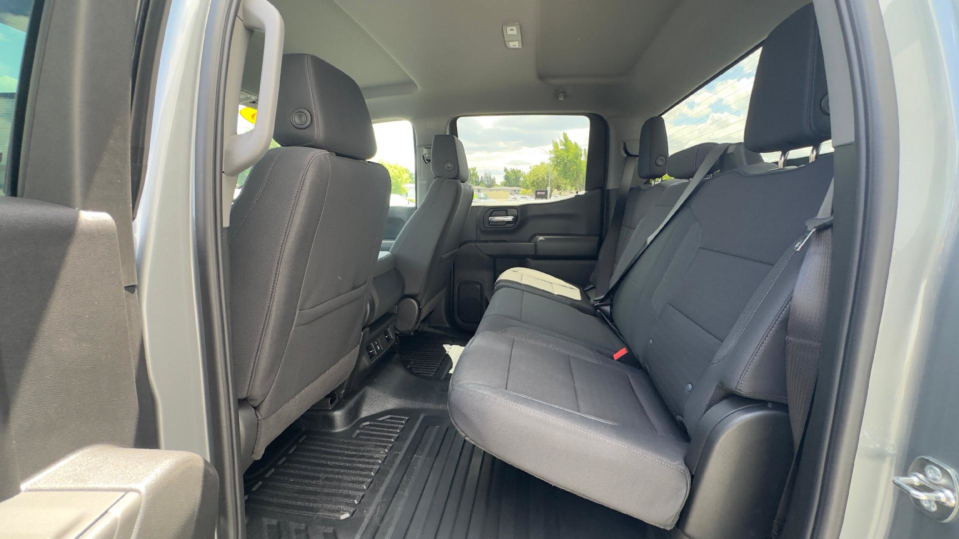 New 2026 GMC Sierra 1500 Pro AWD/4WD image 9
