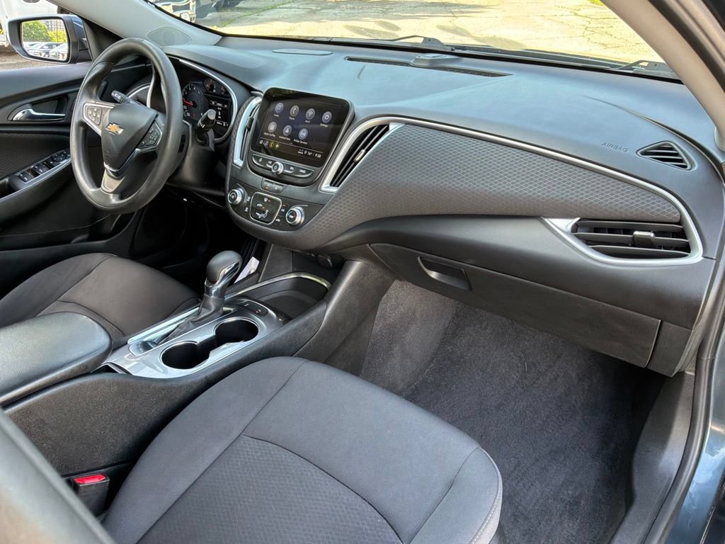Used 2021 Chevrolet Malibu LS FWD image 25