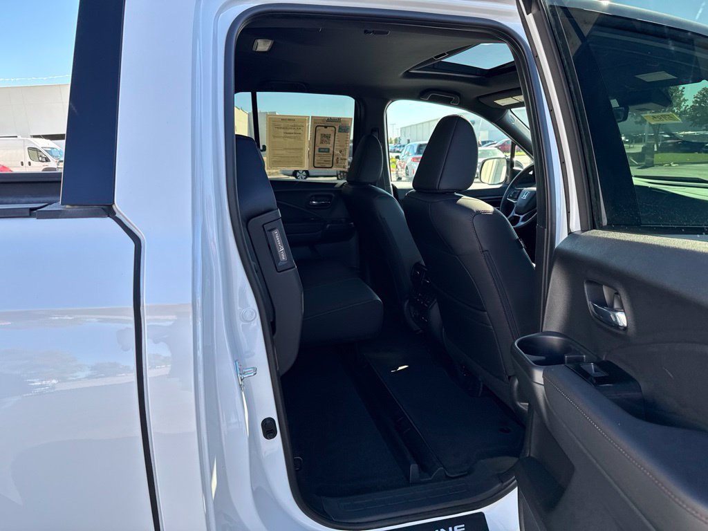 Used 2025 Honda Ridgeline Black Edition image 38
