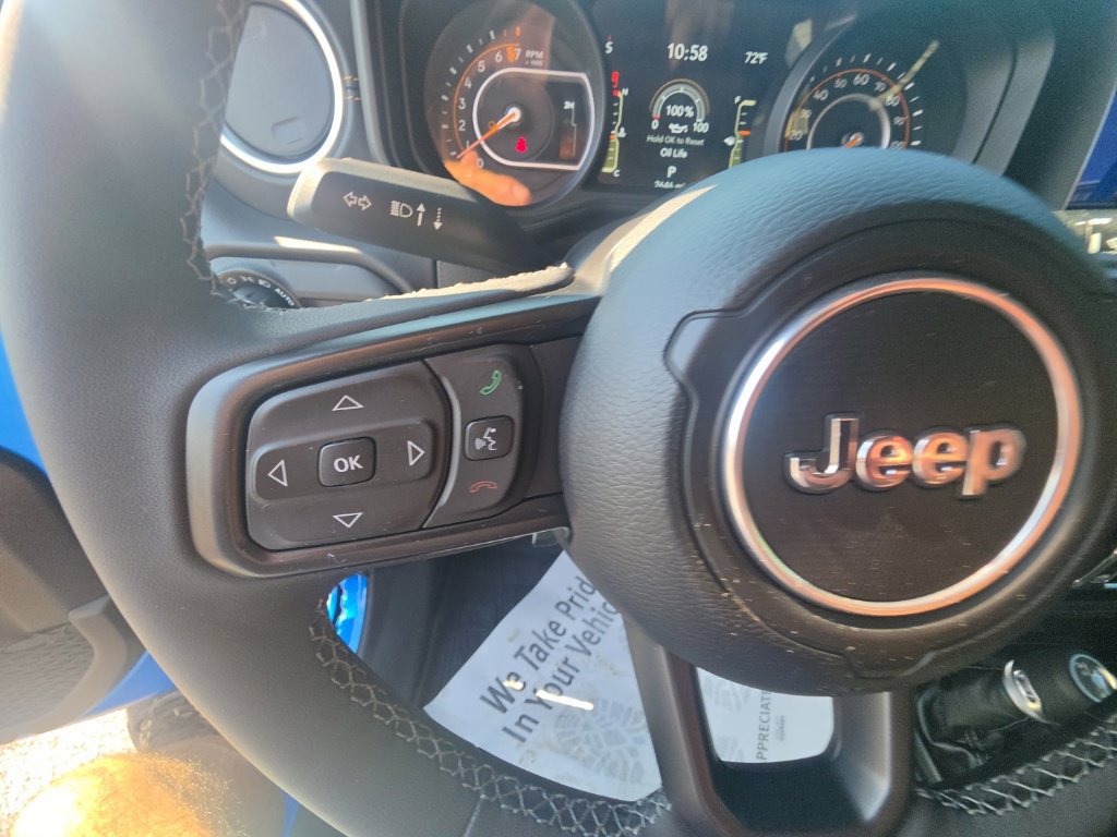 Used 2025 Jeep Gladiator Sport AWD/4WD image 17